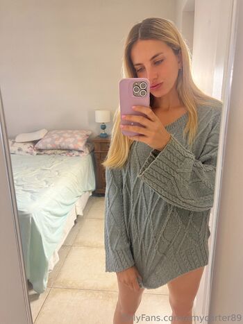 Amy / amycarter89 nude photo #15