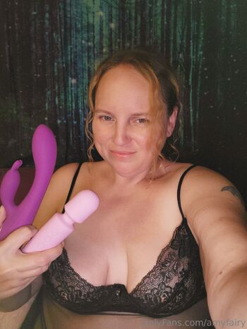 Am / amyfairy nude photo #12