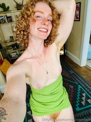 Amy Har / amygingerhart nude photo #4