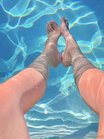 amy / amylouisev nude photo #12