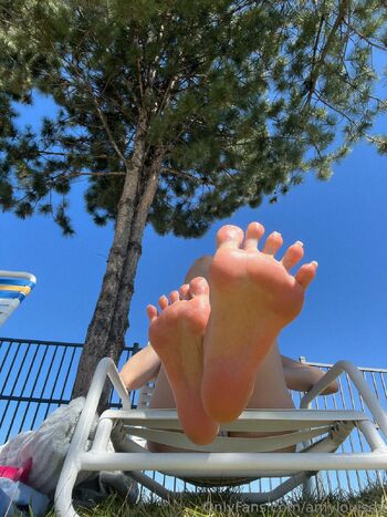 amy / amylouisev nude photo #28