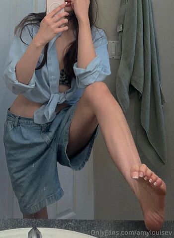 amy / amylouisev nude photo #38
