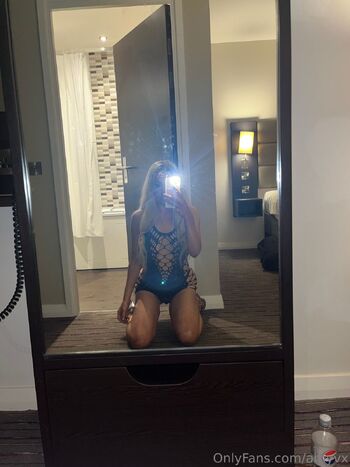 Amy British Blonde / amyvx nude photo #35