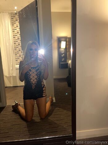 Amy British Blonde / amyvx nude photo #38