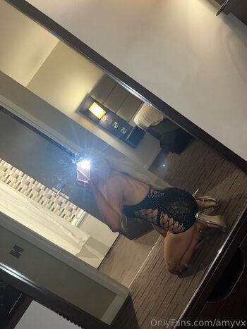 Amy British Blonde / amyvx nude photo #39