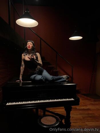 Ana Devin TV / ana.devin.tv nude photo #46