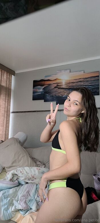 Ana / ana.petite nude photo #15