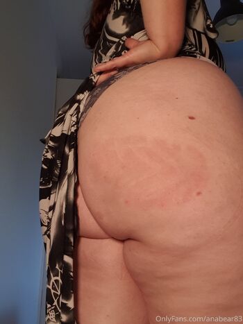 An / anabear83 nude photo #4
