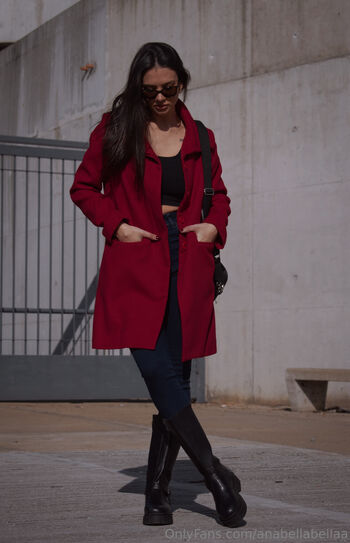 Anabella / anabellabellaa nude photo #18