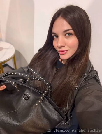 Anabella / anabellabellaa nude photo #24