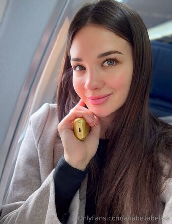 Anabella / anabellabellaa nude photo #26