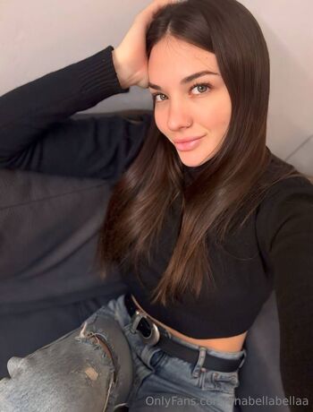 Anabella / anabellabellaa nude photo #30