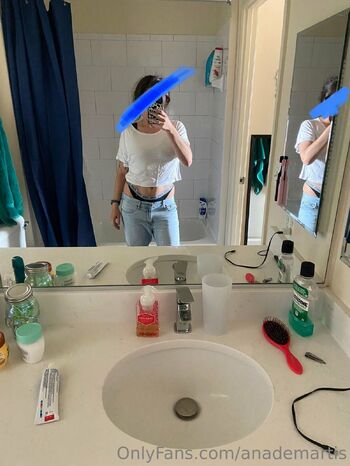 Ana DeMarti / anademartis nude photo #6