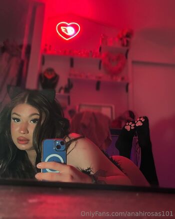 Anah / anahirosas101 / anahirosasperezdeleon / irlsexydoll2 nude photo #3