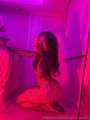 Anah / anahirosas101 / anahirosasperezdeleon / irlsexydoll2 nude photo #13