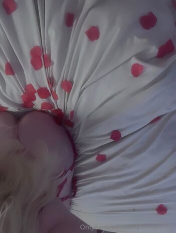 Anah / anahirosas101 / anahirosasperezdeleon / irlsexydoll2 nude photo #16