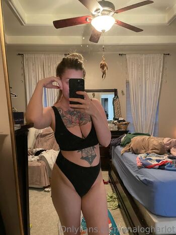 Lucy Hart / analogharlot nude photo #30