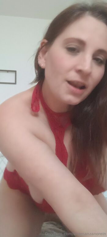 An / anamanzanorein / ana_manzano_rein nude photo #4