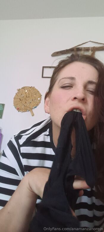 An / anamanzanorein / ana_manzano_rein nude photo #11