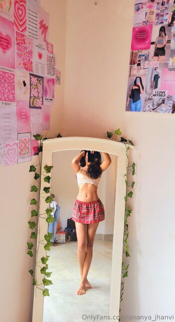 ANANYA / ananya_jhanvi nude photo #1