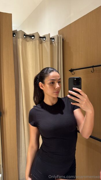 An / anaromeroxo nude photo #28