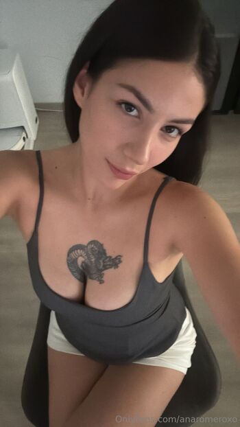 An / anaromeroxo nude photo #35