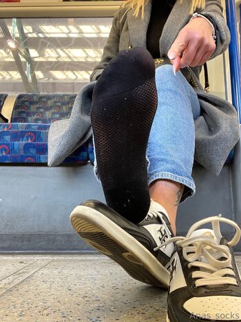 An / anas_socks nude photo #9