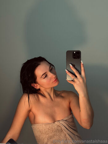 Anastaisha / anastaishaaa / anastaisha_officiale nude photo #33