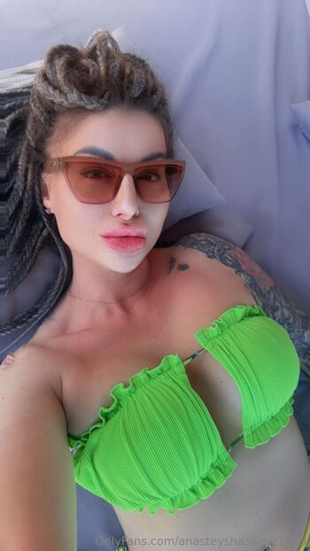 Wildamazo / anasteyshasweet1983 nude photo #2