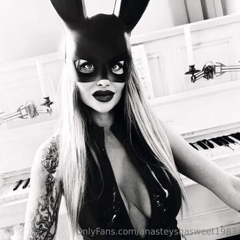 Wildamazo / anasteyshasweet1983 nude photo #17