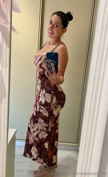 OnlyFans / andreablue44 nude photo #7