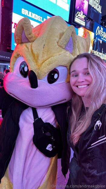 Andrea KGB Le / andreakgblee nude photo #16