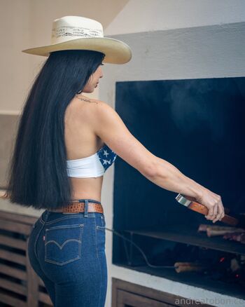 Andre / andreatobon.co nude photo #21