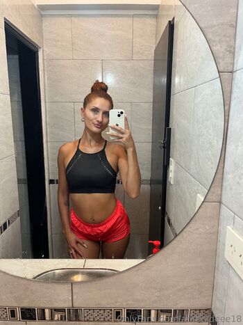 SEXTING / androideee18 / androideee1816 nude photo #18