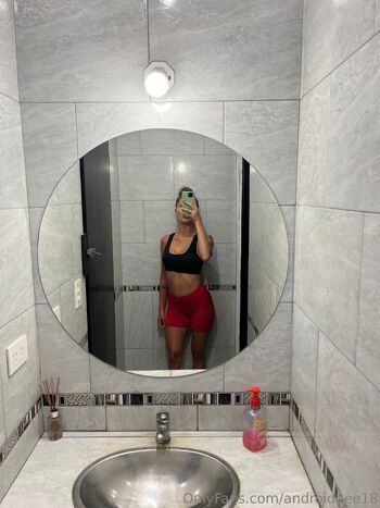 SEXTING / androideee18 / androideee1816 nude photo #30