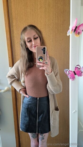 Ange / angel1999xxx / angel__1999__xoxo nude photo #15