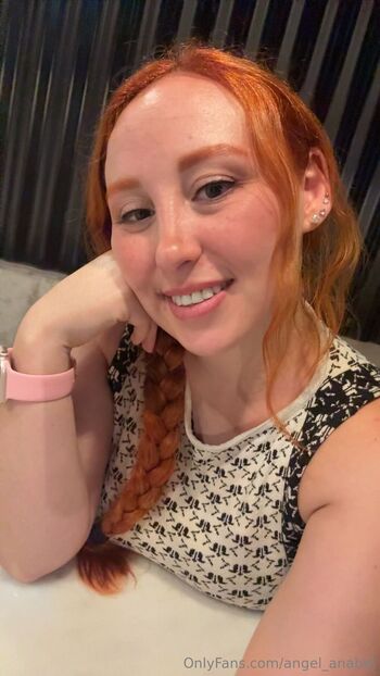 Little Red Anabel / angel_anabel nude photo #23