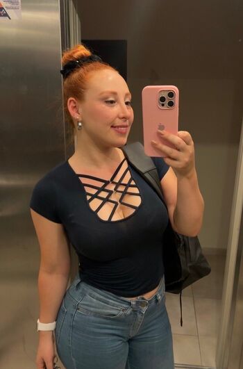 Little Red Anabel / angel_anabel nude photo #37