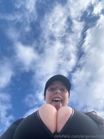 ANGELA WHIT / angelawhite nude photo #9