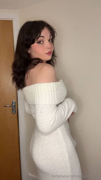 Angèl / angele_mhr nude photo #20