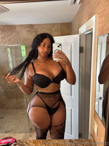 Your Big Mami / angelferrnandezzz nude photo #25