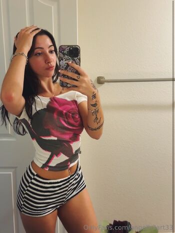 AngelH3art3 / angelh3art33 nude photo #4