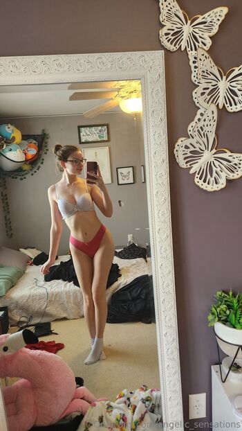 Ange / angelic_sensations nude photo #12