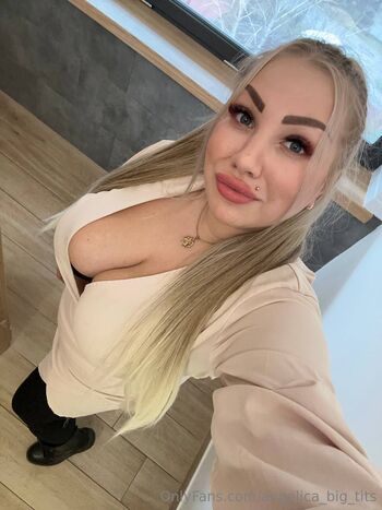 Angelic / angelica_big_tits nude photo #10