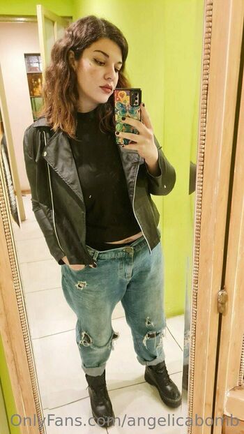 Angélic / angelicabomb nude photo #22