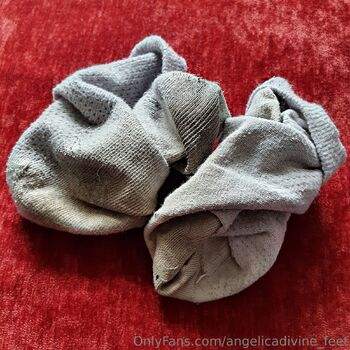 Angelica Divin / angelicadivine_feet / goddessangelica__ nude photo #3
