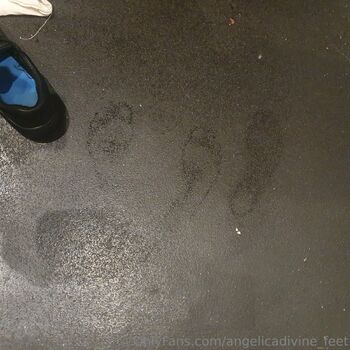 Angelica Divin / angelicadivine_feet / goddessangelica__ nude photo #15