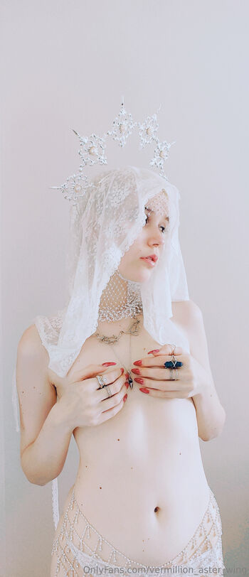 𝑽𝒆𝒓𝒎𝒊𝒍𝒍𝒊 / angeliforos / vermillio_asster_wing nude photo #12