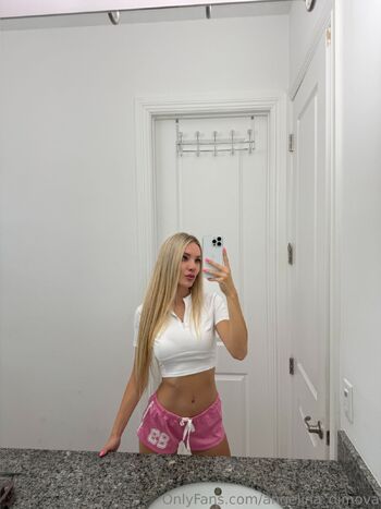 Angelina Dimov / angelina_dimova nude photo #20