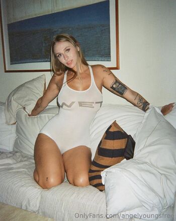 Angel Young / angelyoungsfree nude photo #9